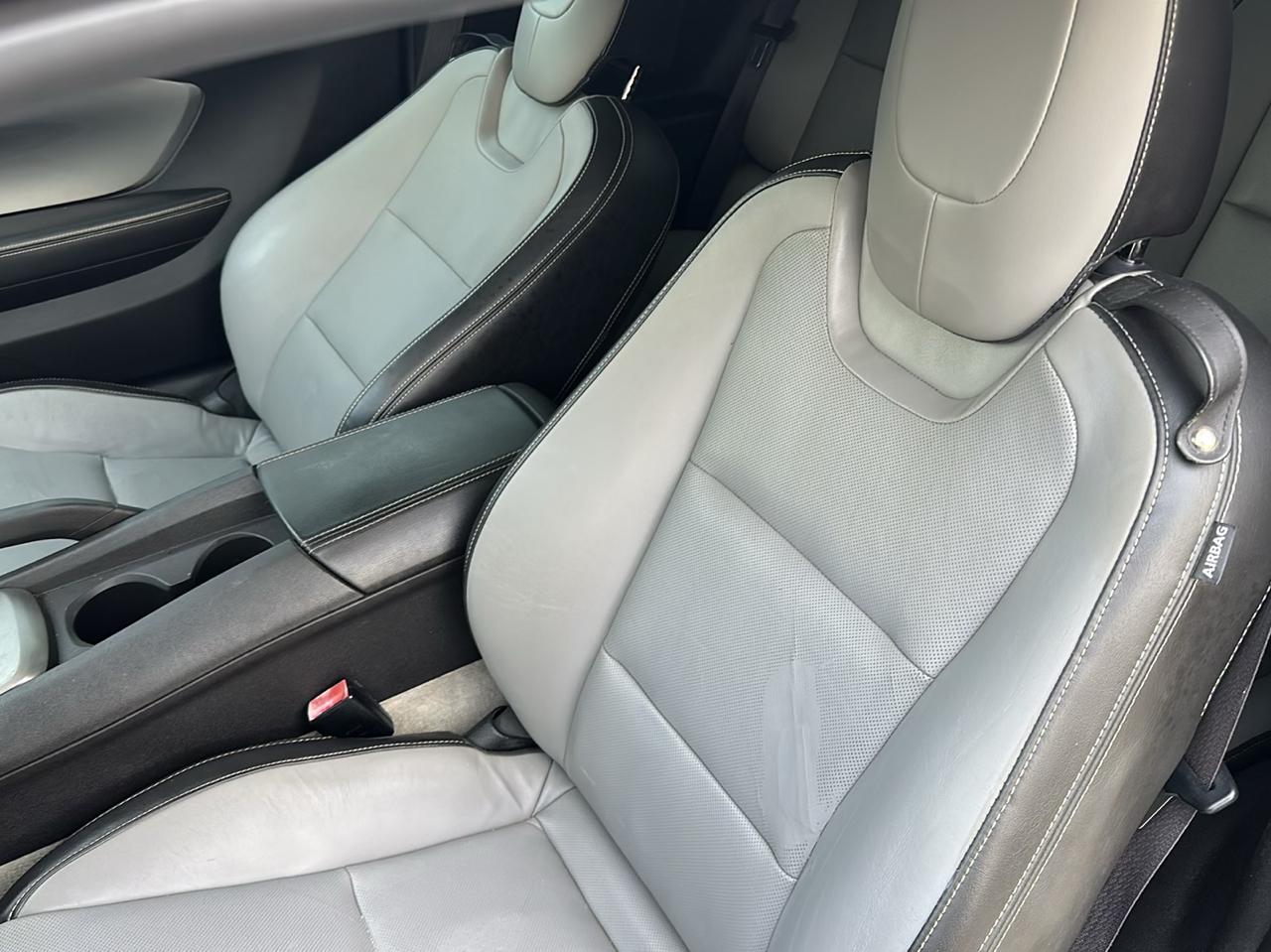 Chevrolet Camaro 2LT Coupe 2011