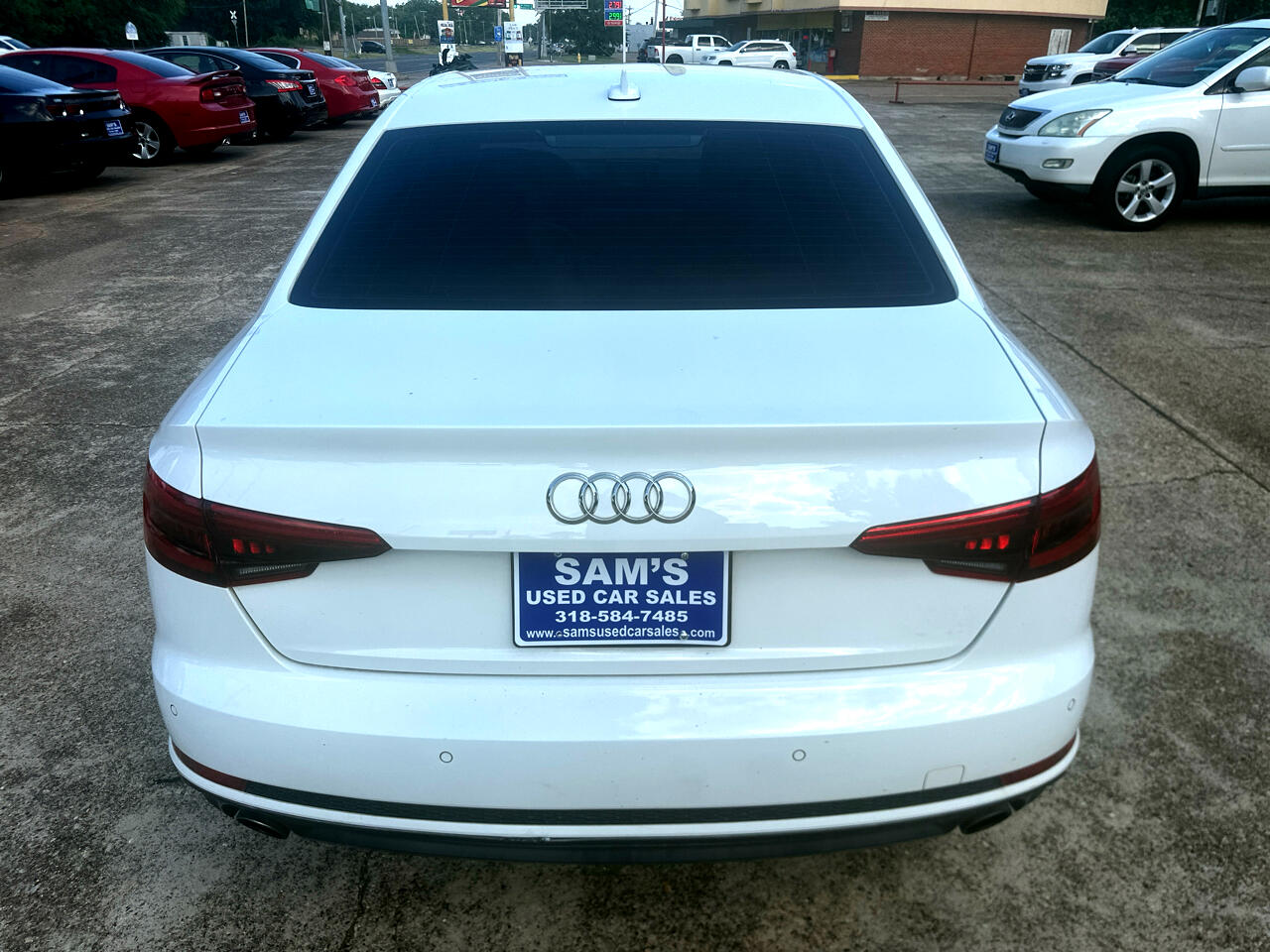 Audi A4 2.0T Premium Plus quattro Sedan 2017 Audi A4 2.0T Premium Plus quattro Sedan 2017