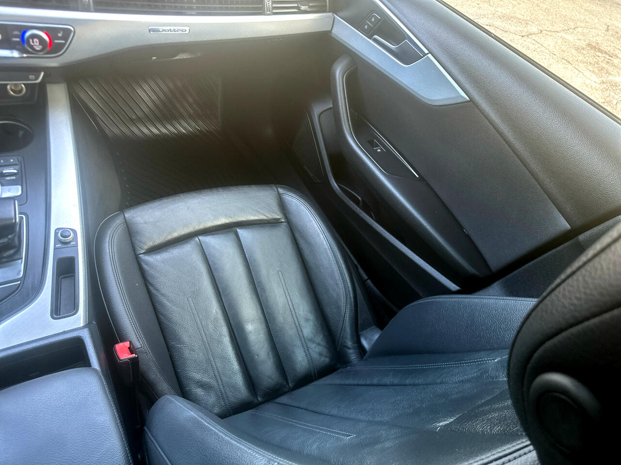 Audi A4 2.0T Premium Plus quattro Sedan 2017 Audi A4 2.0T Premium Plus quattro Sedan 2017