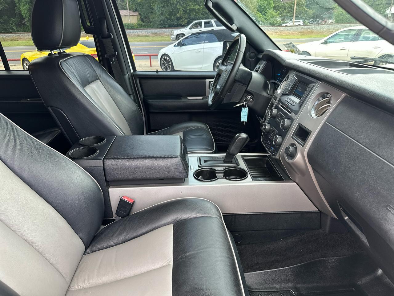Ford Expedition XLT 2WD 2017