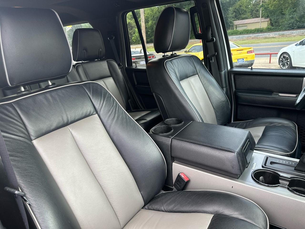 Ford Expedition XLT 2WD 2017