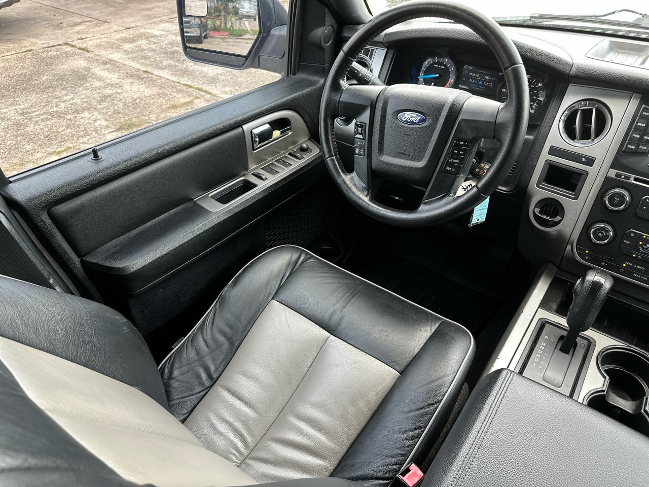 Ford Expedition XLT 2WD 2017