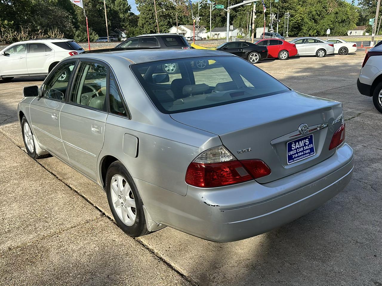 Toyota Avalon XL 2004