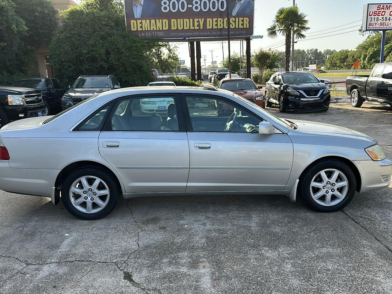 Toyota Avalon XL 2004