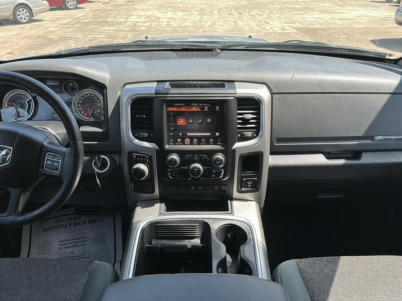 RAM 1500 SLT Crew Cab SWB 2WD 2016