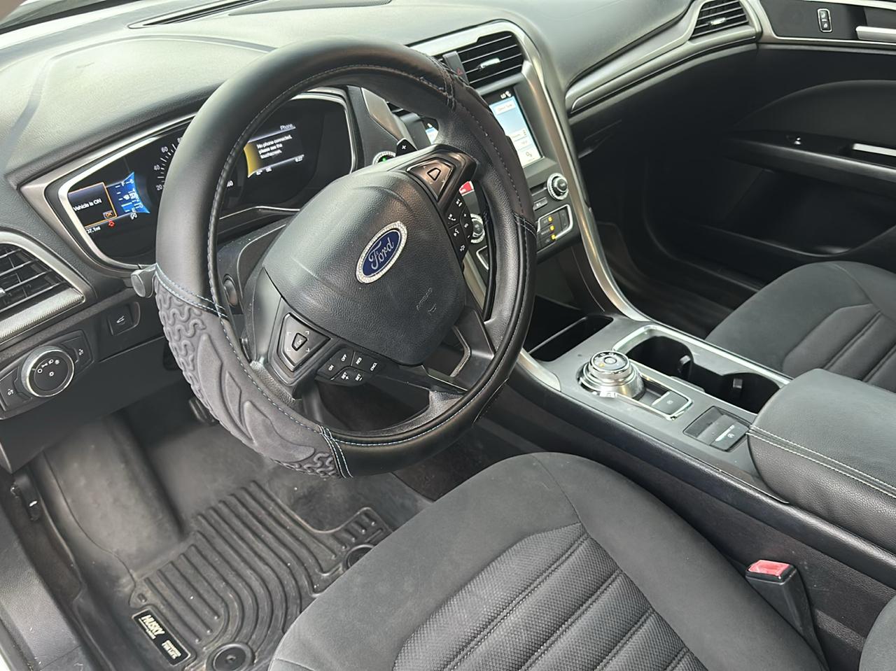 Ford Fusion SE 2017