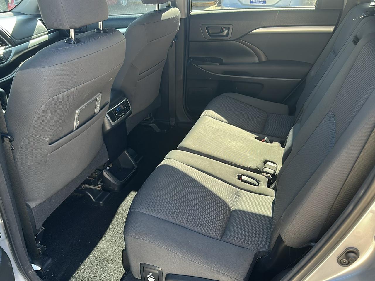 Toyota Highlander LE FWD I4 2014