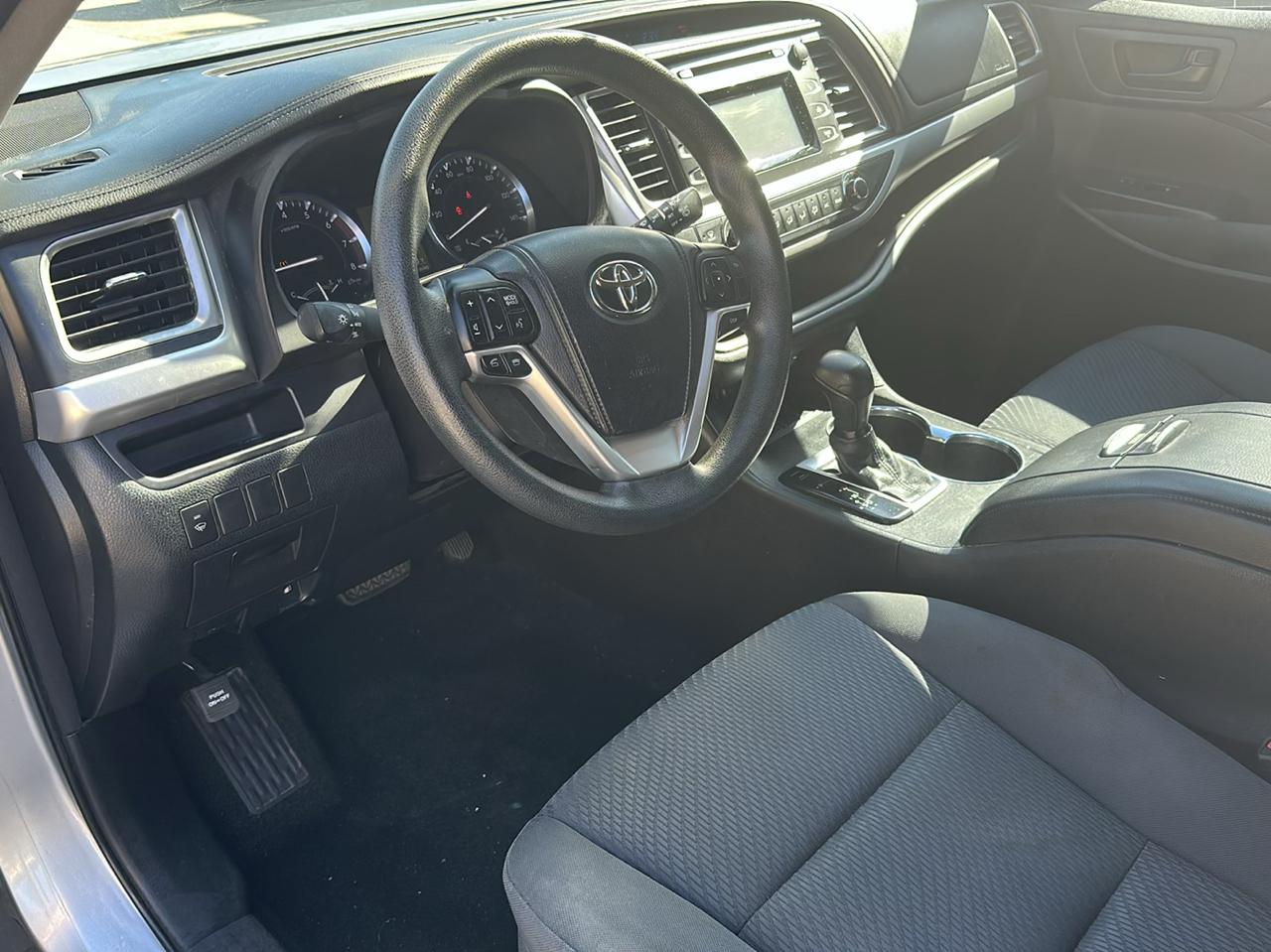 Toyota Highlander LE FWD I4 2014