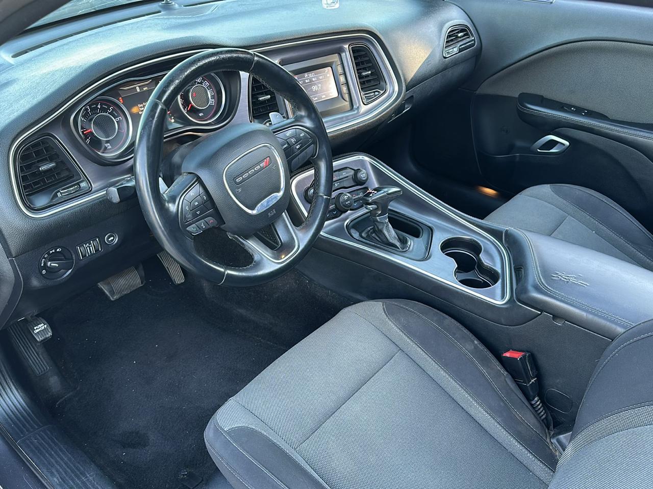 Dodge Challenger SXT 2015