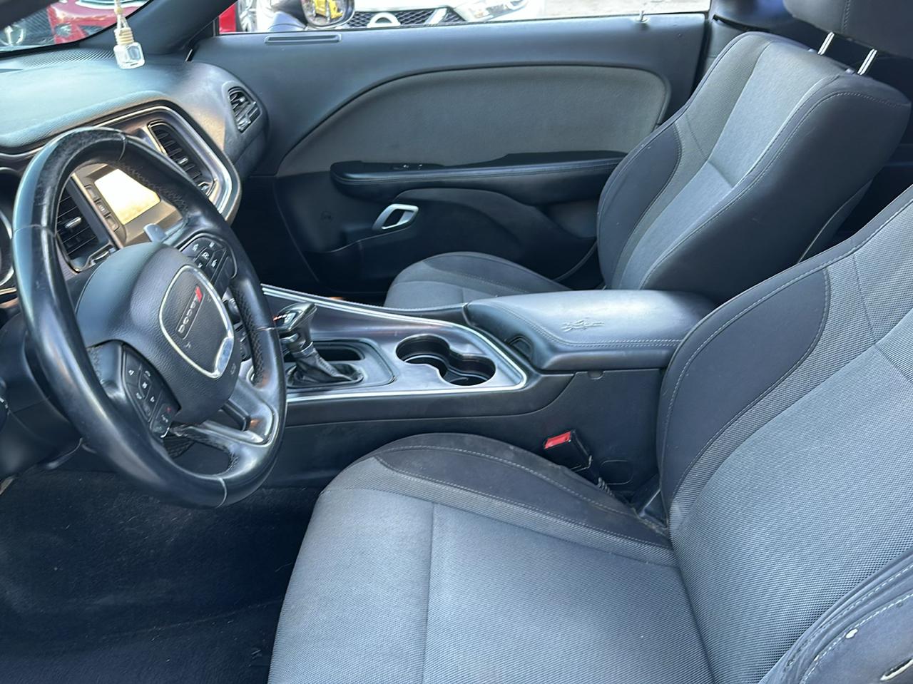 Dodge Challenger SXT 2015