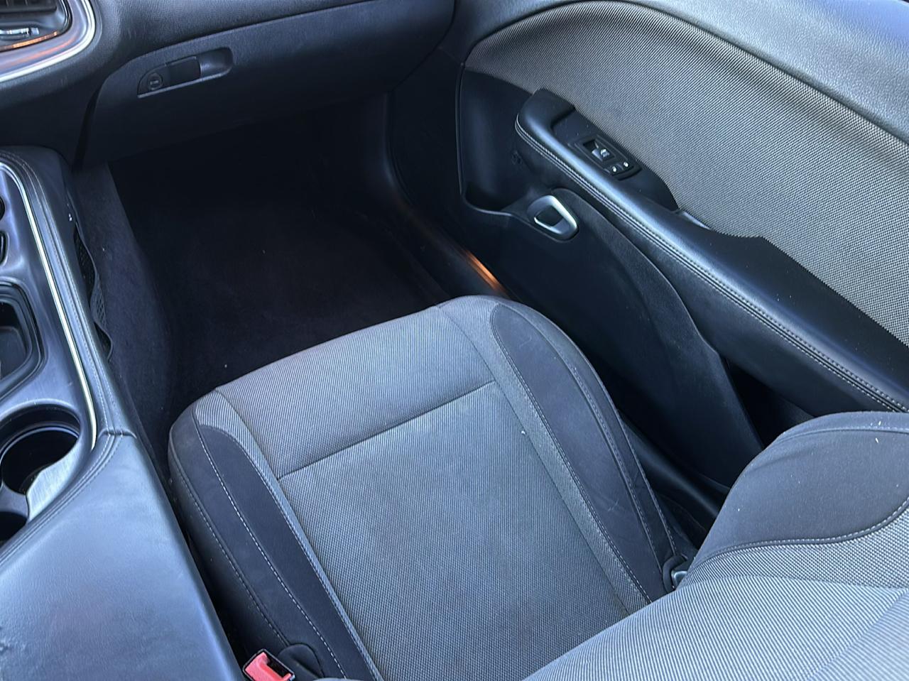 Dodge Challenger SXT 2015