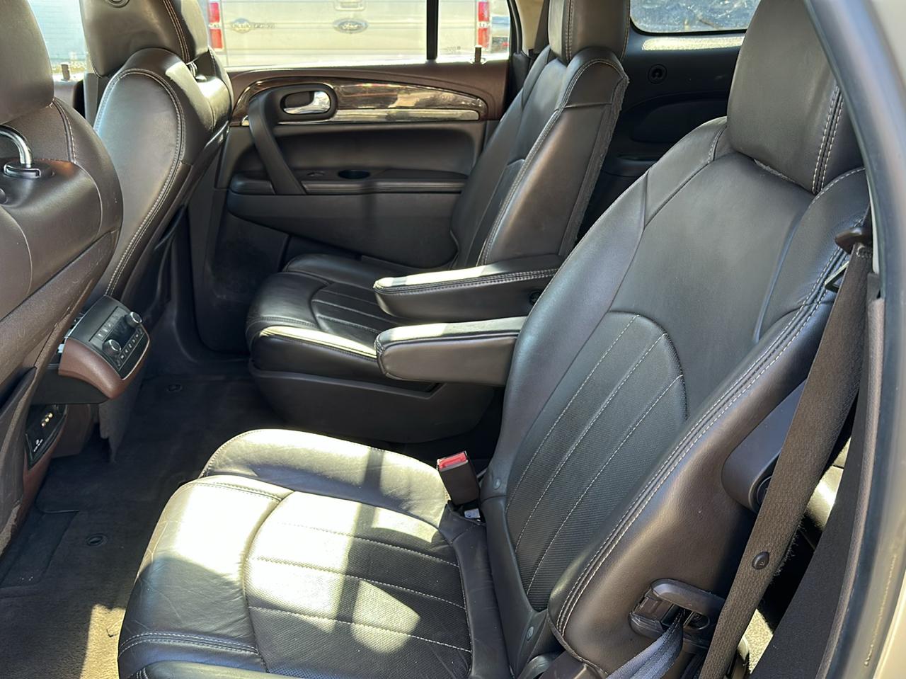 Buick Enclave Premium FWD 2013