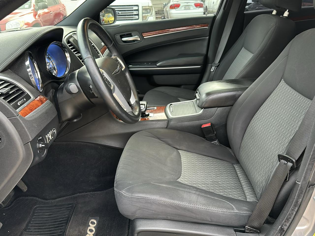 Chrysler 300 RWD 2014