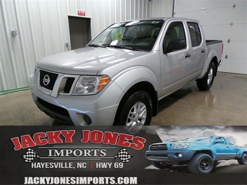 Used 2019 Nissan Frontier SV Crew Cab 5AT 4WD for Sale in Hayesville NC