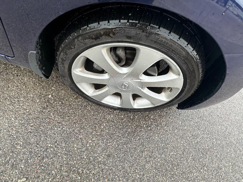 Hyundai Elantra Limited 2012