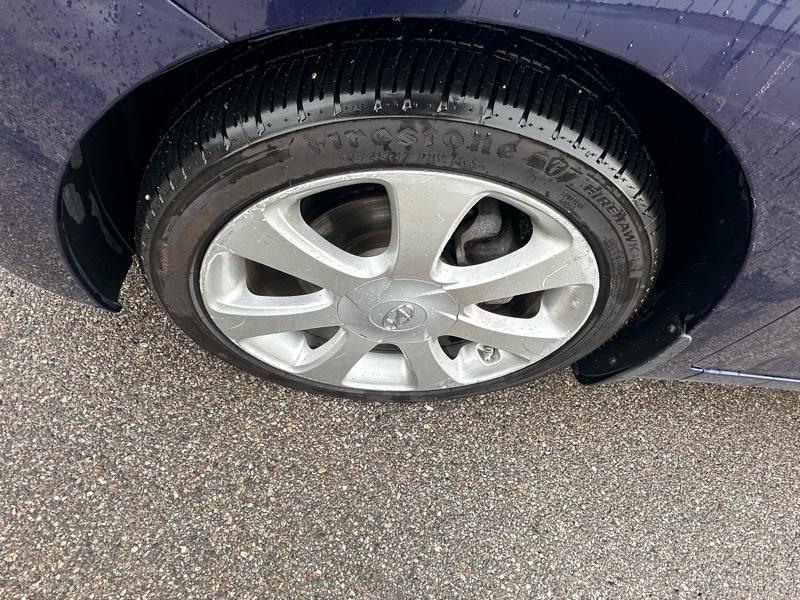 Hyundai Elantra Limited 2012