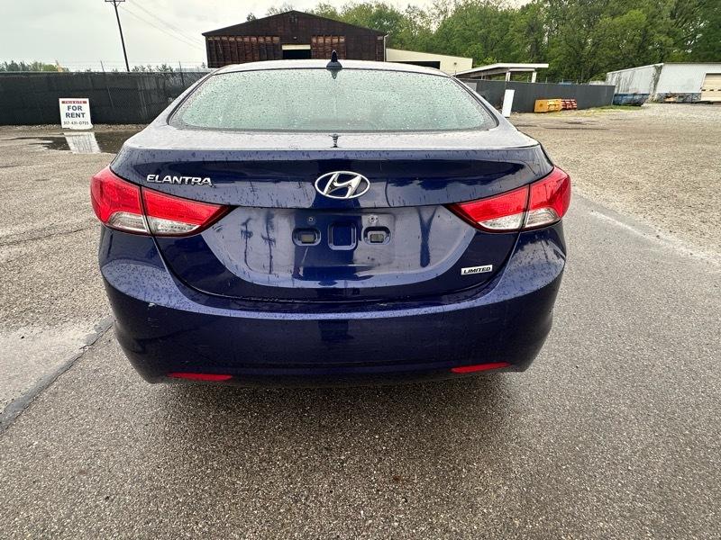 Hyundai Elantra Limited 2012