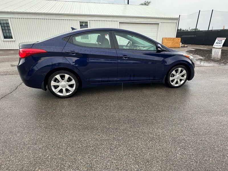 Hyundai Elantra Limited 2012