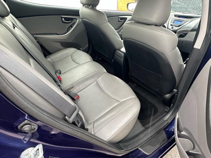 Hyundai Elantra Limited 2012