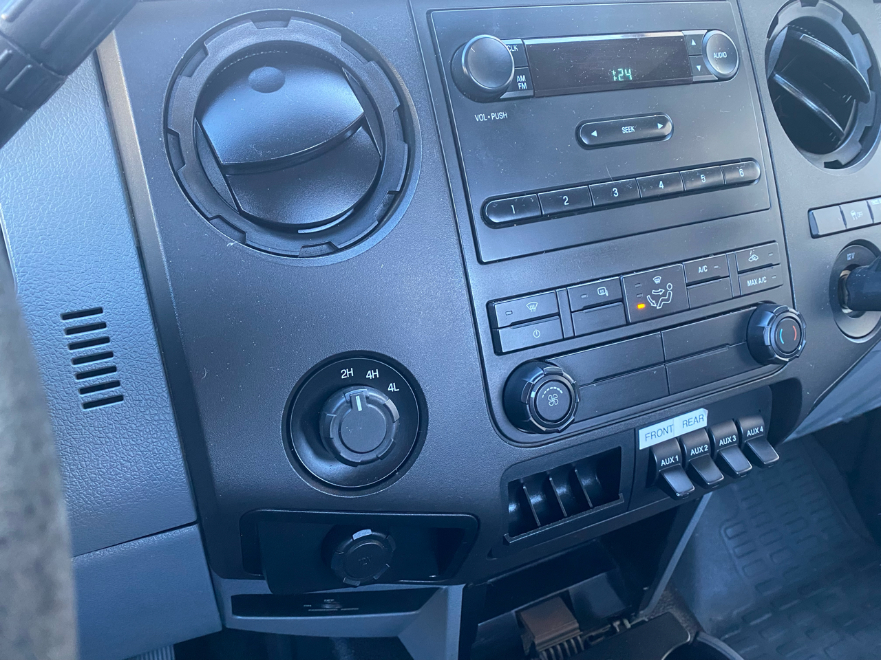 Ford F-250 SD XL 4WD 2015