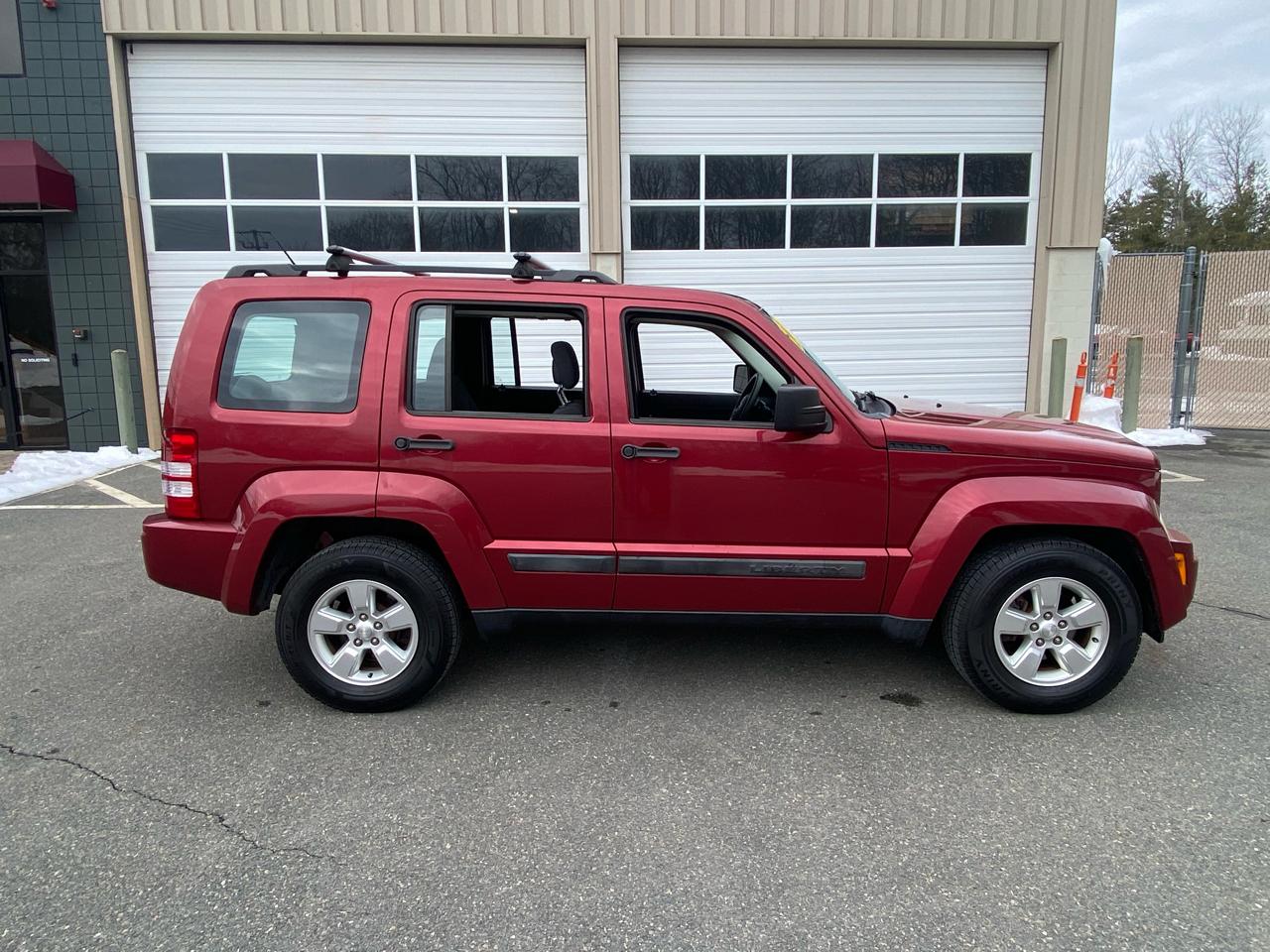 Jeep Liberty Sport 4WD 2012