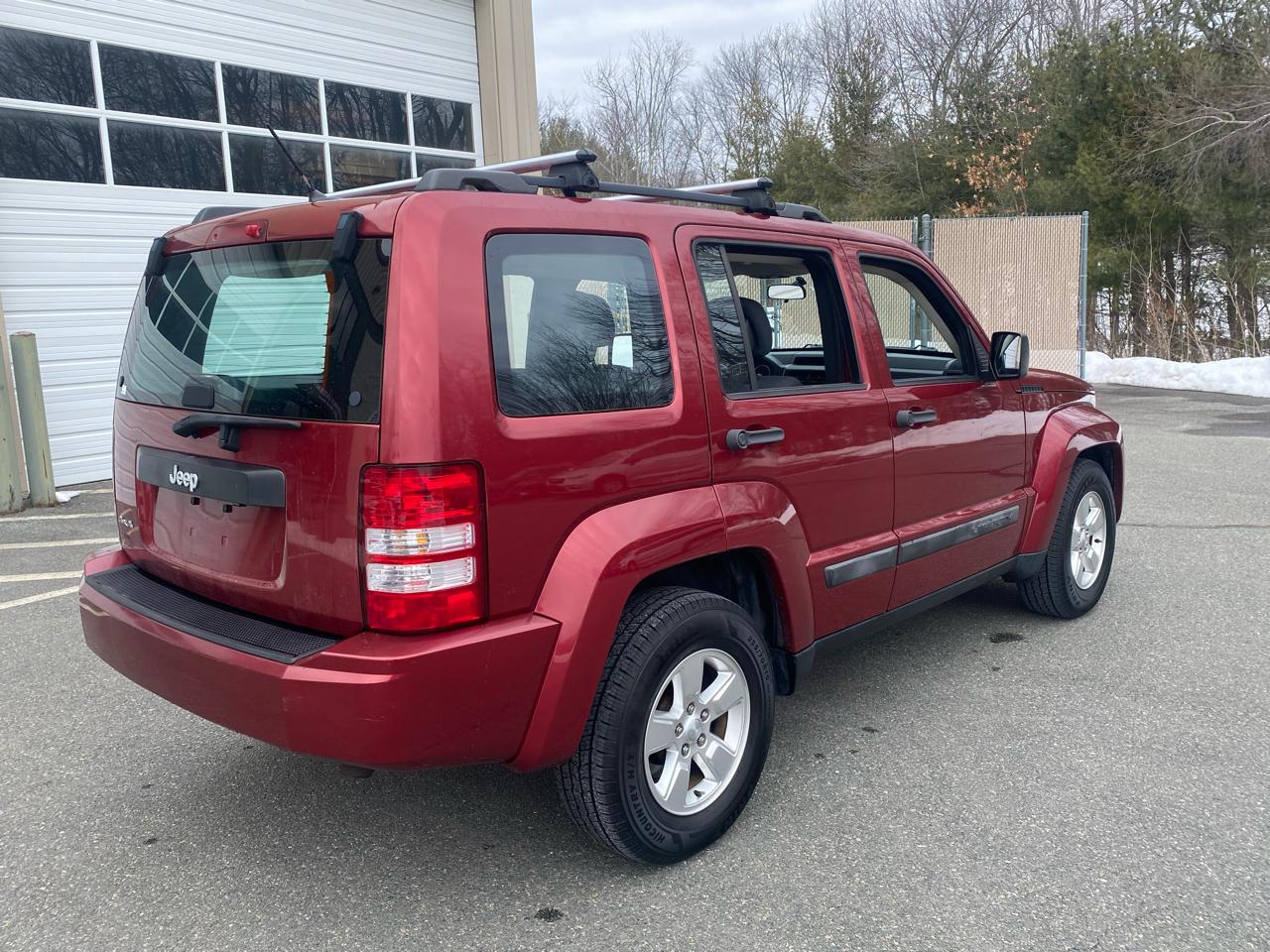 Jeep Liberty Sport 4WD 2012