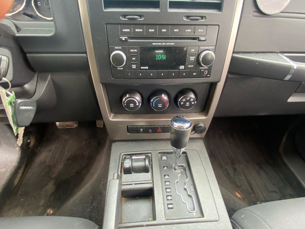 Jeep Liberty Sport 4WD 2012