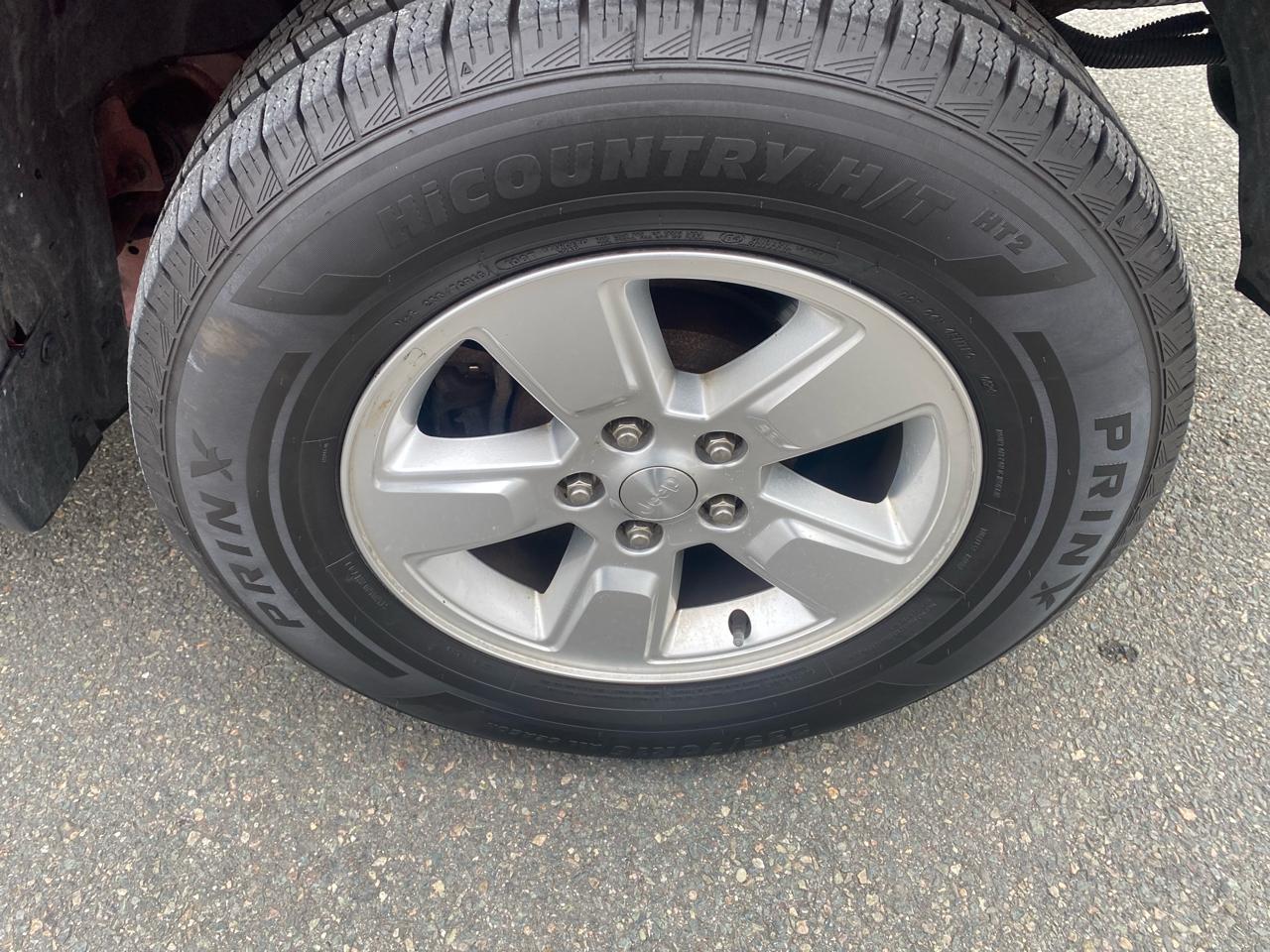 Jeep Liberty Sport 4WD 2012