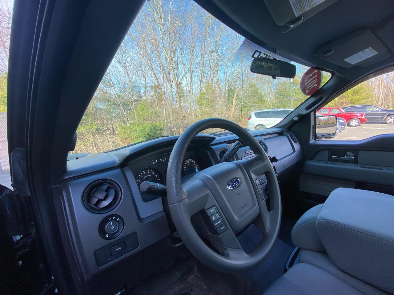 Ford F-150 XL 6.5-ft. Bed 4WD 2013