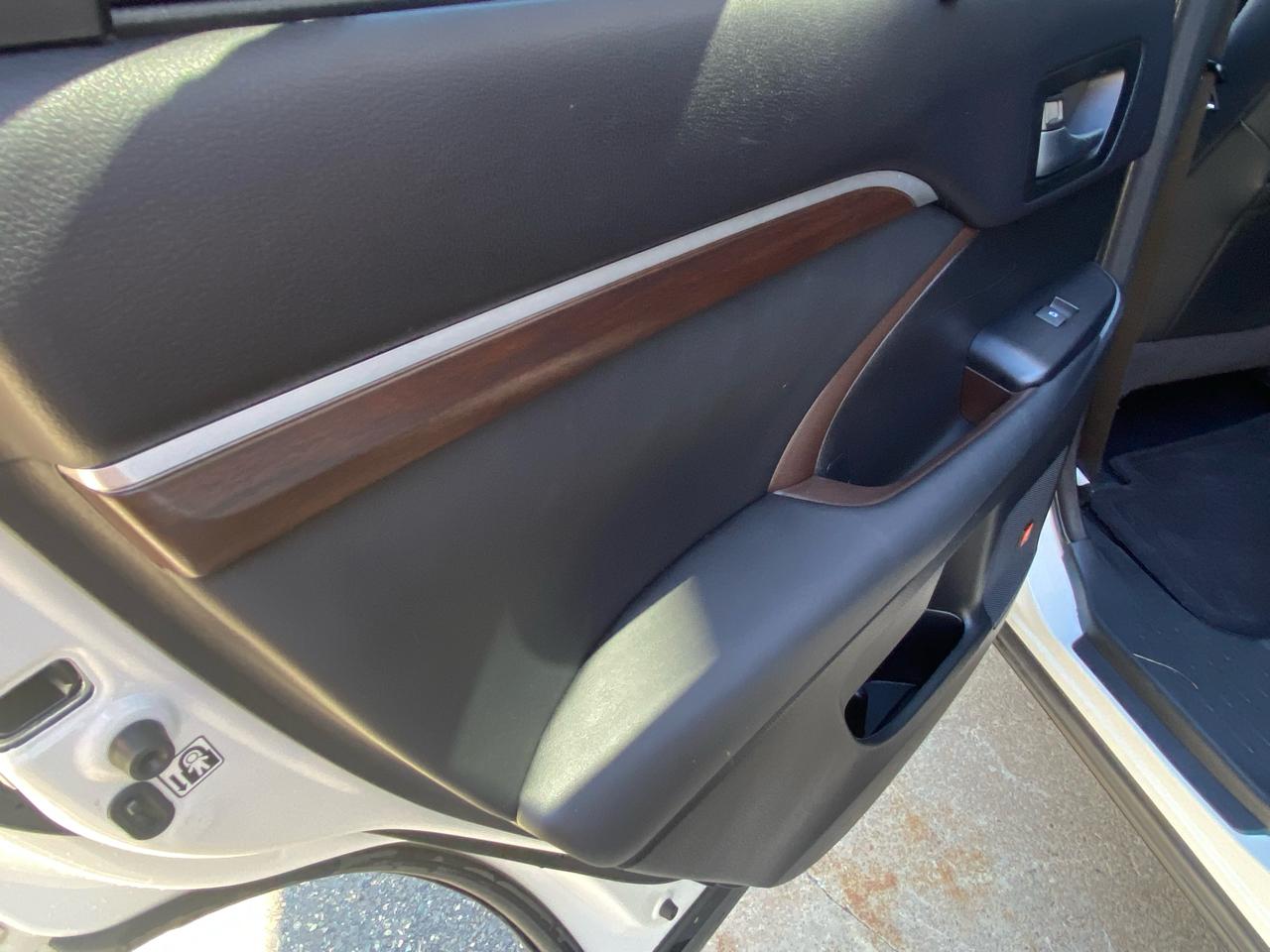 Toyota Highlander Limited AWD V6 2015