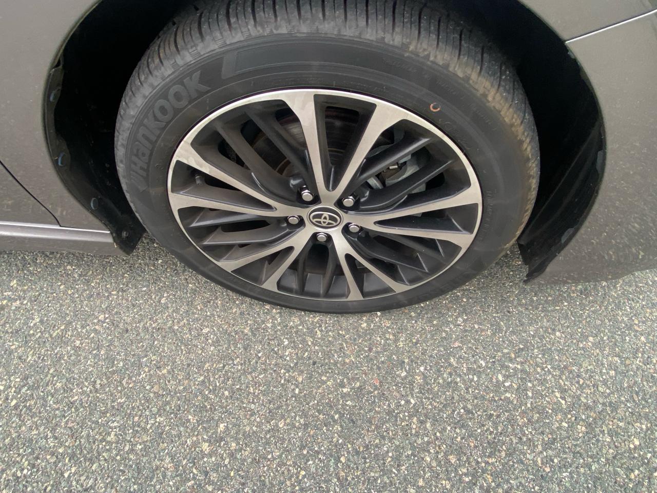 Toyota Camry SE 2020