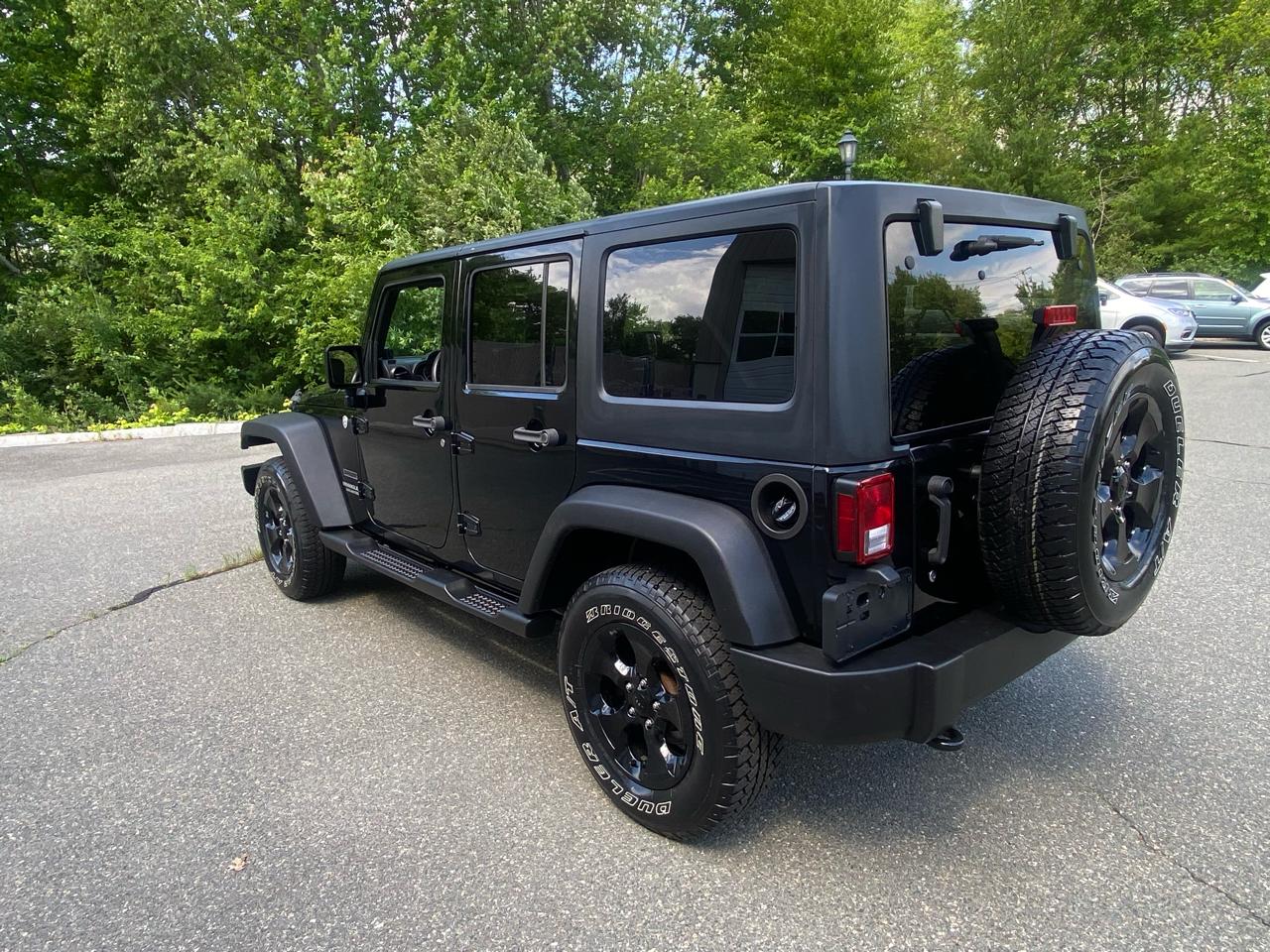 Jeep Wrangler Unlimited Sport 4WD 2010