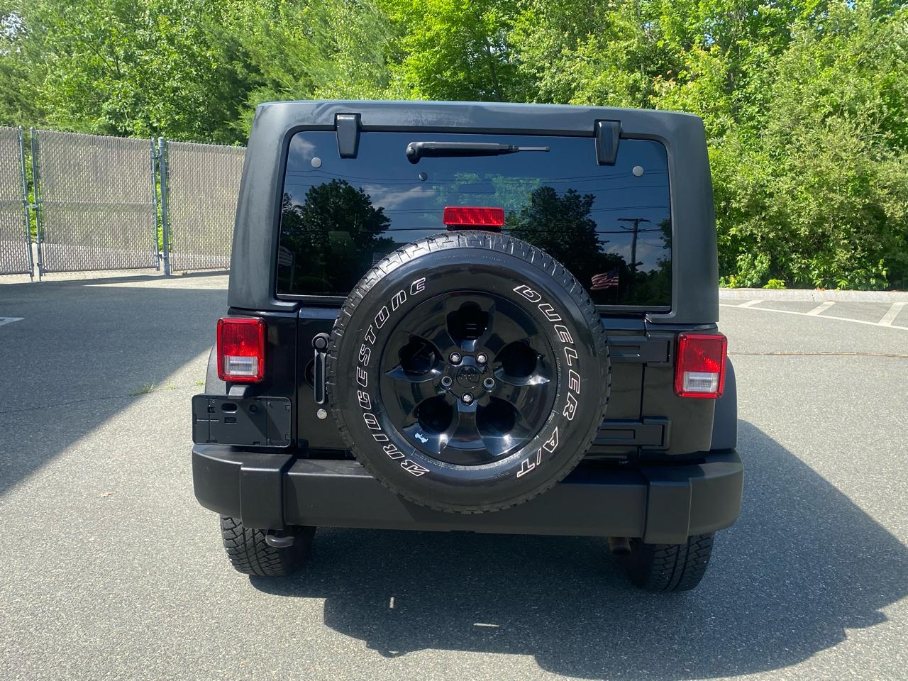 Jeep Wrangler Unlimited Sport 4WD 2010