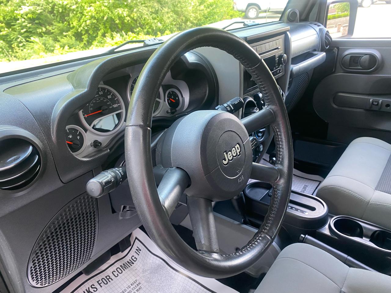 Jeep Wrangler Unlimited Sport 4WD 2010