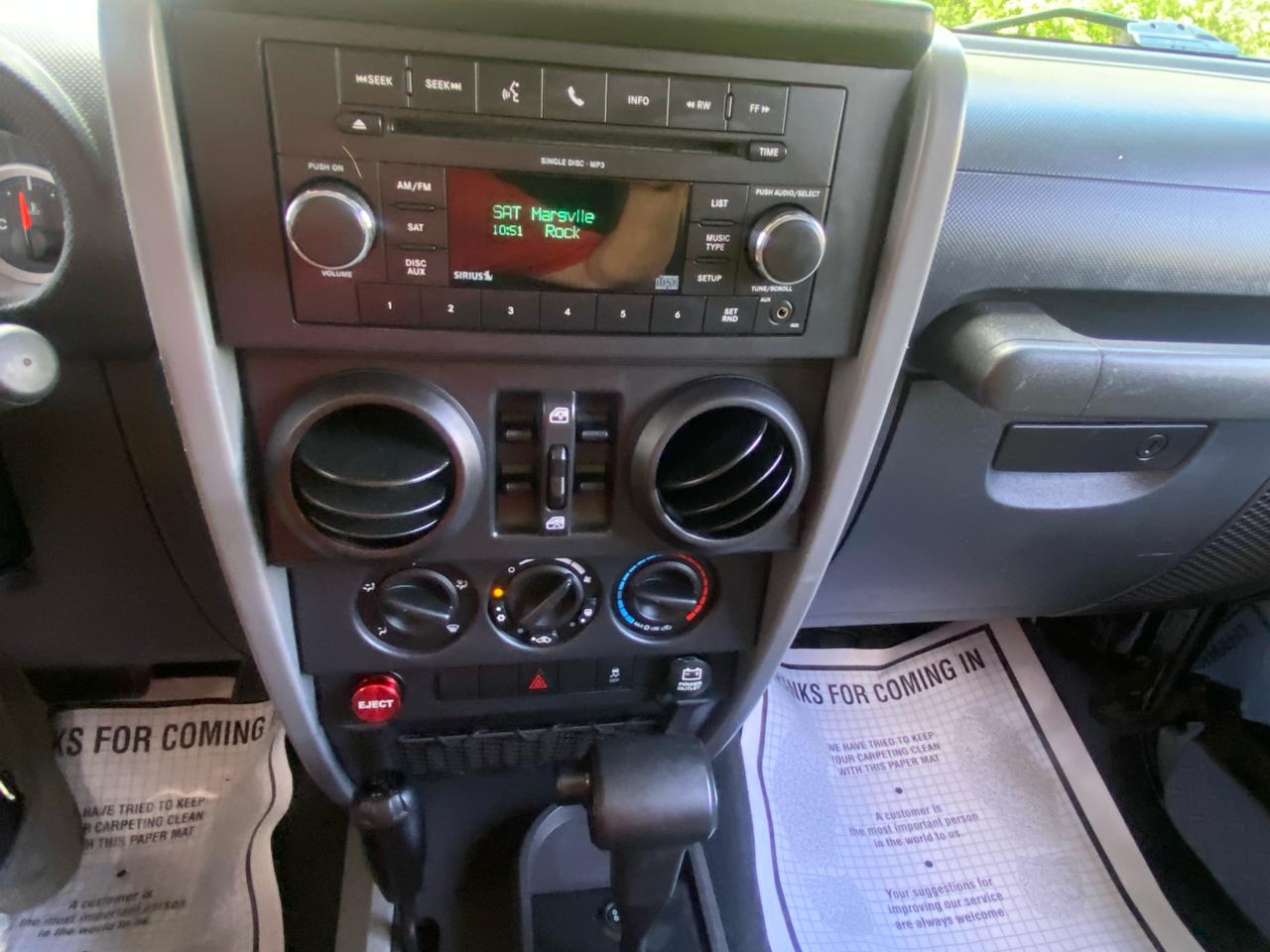 Jeep Wrangler Unlimited Sport 4WD 2010