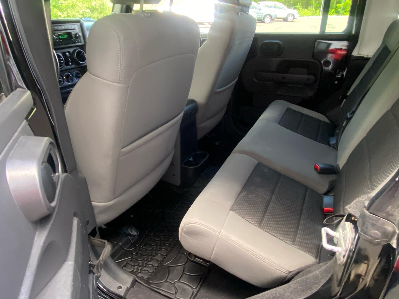 Jeep Wrangler Unlimited Sport 4WD 2010