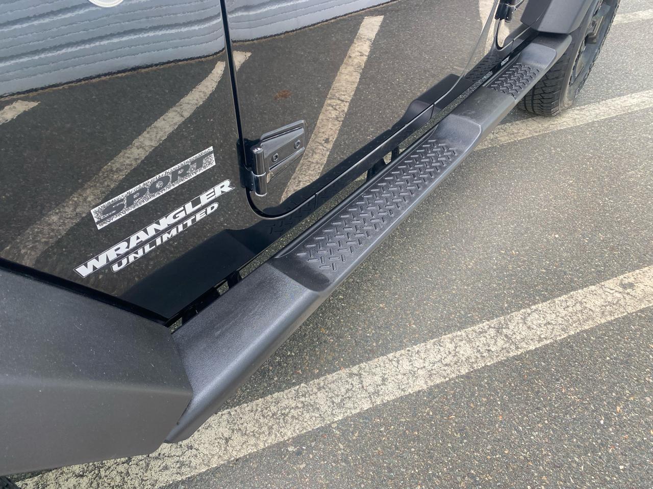 Jeep Wrangler Unlimited Sport 4WD 2010