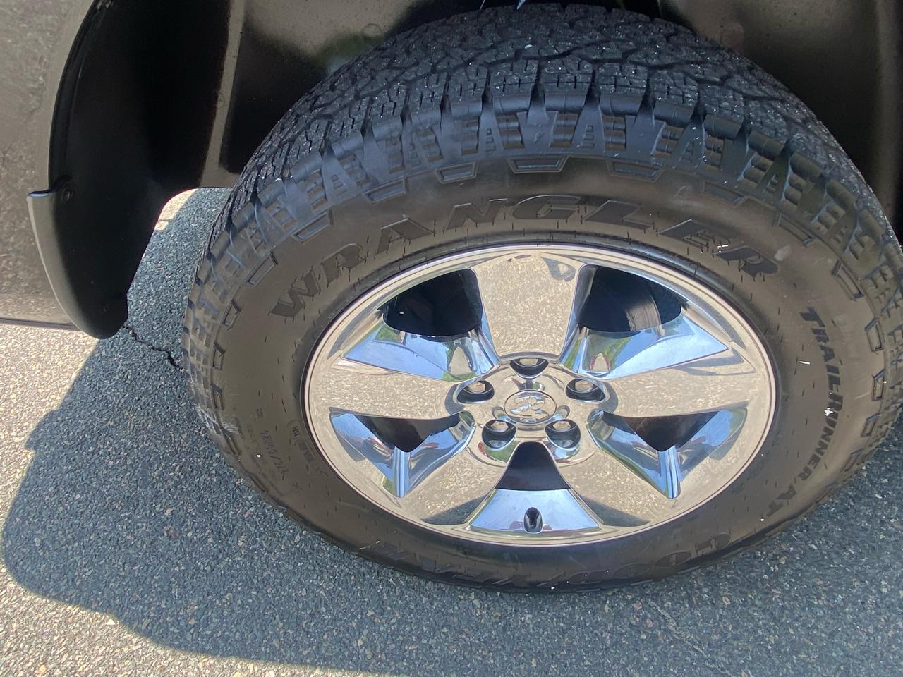 RAM 1500 SLT Quad Cab 4WD 2017
