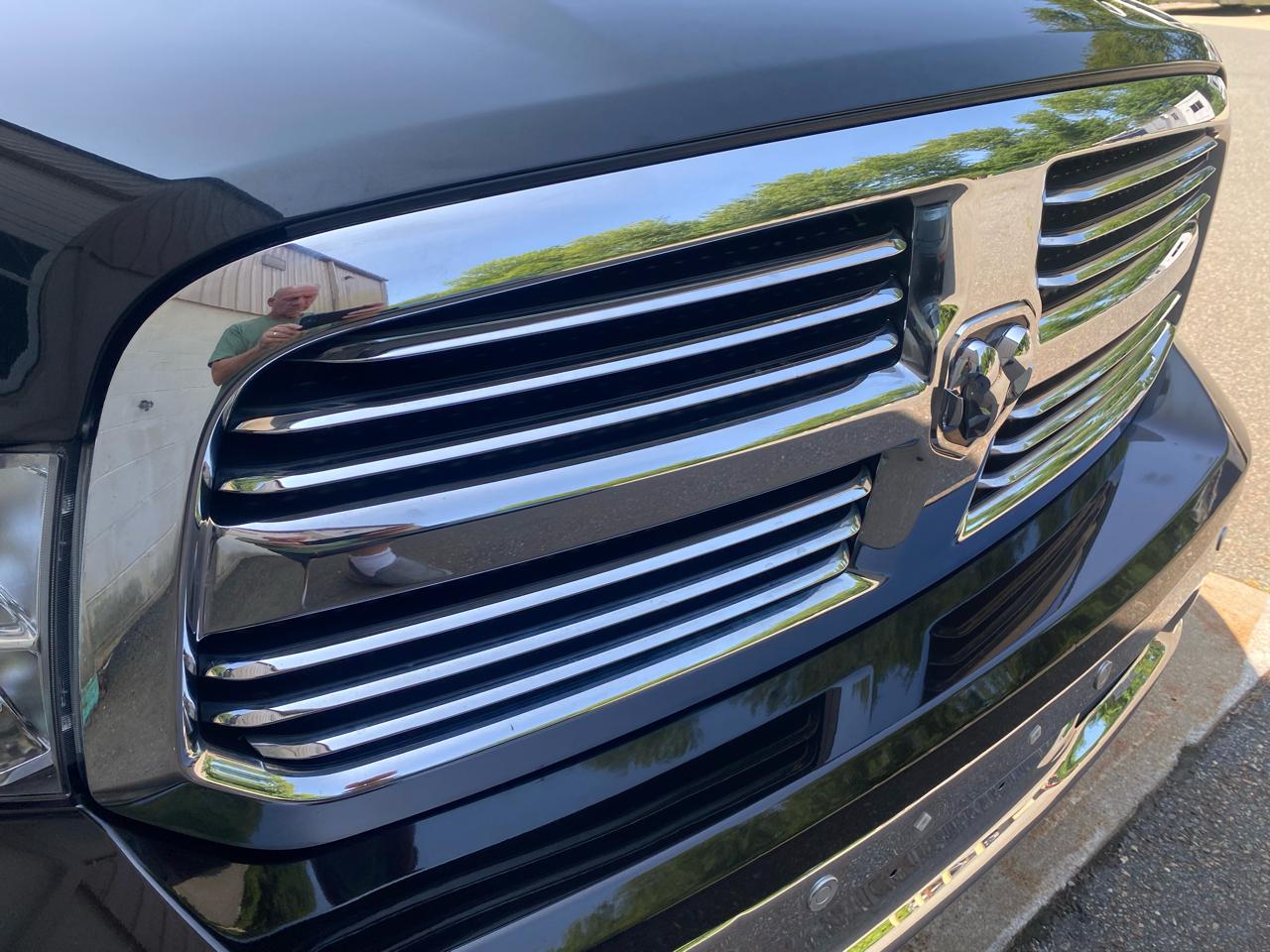 RAM 1500 SLT Quad Cab 4WD 2017