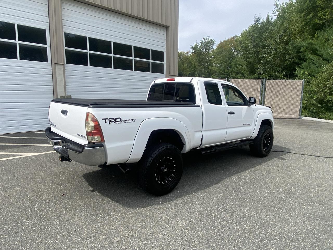 Toyota Tacoma Access Cab V6 4WD 2011