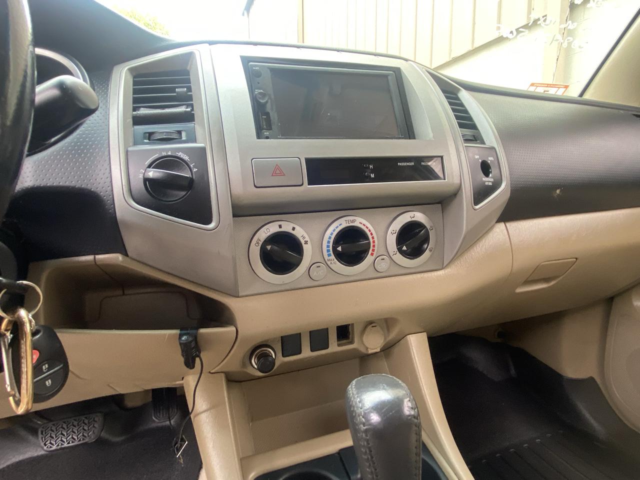 Toyota Tacoma Access Cab V6 4WD 2011