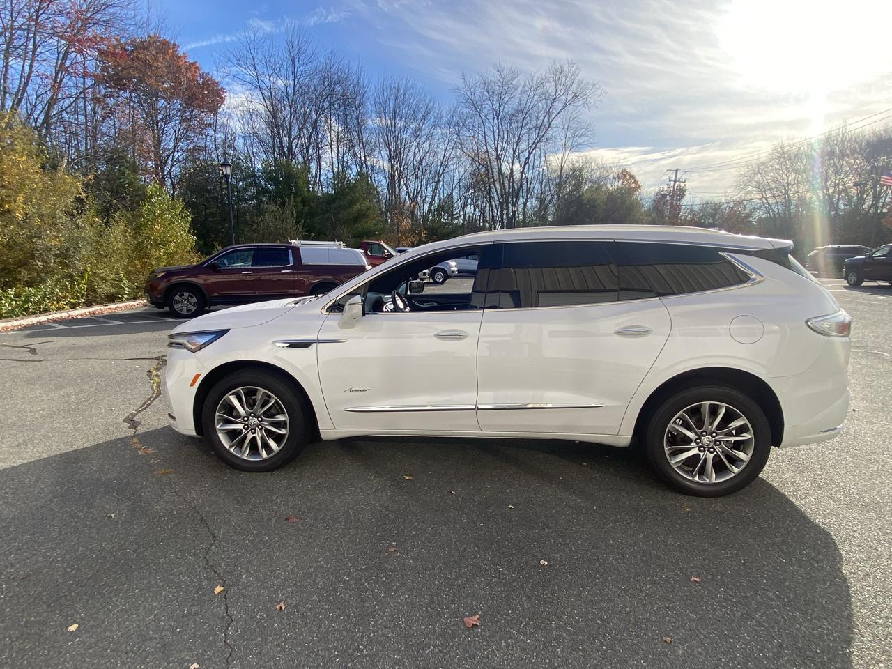 Buick Enclave Avenir AWD 2023