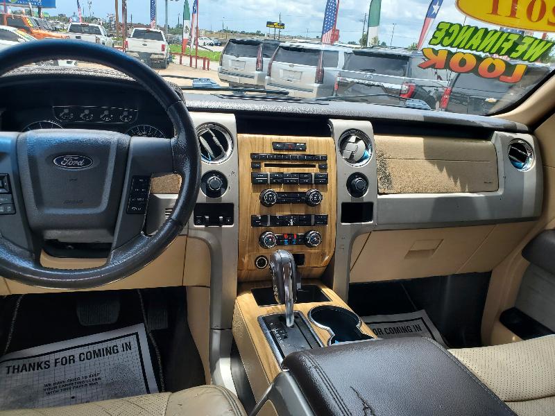 Ford F-150 Lariat SuperCrew 5.5-ft. Bed 4WD 2011