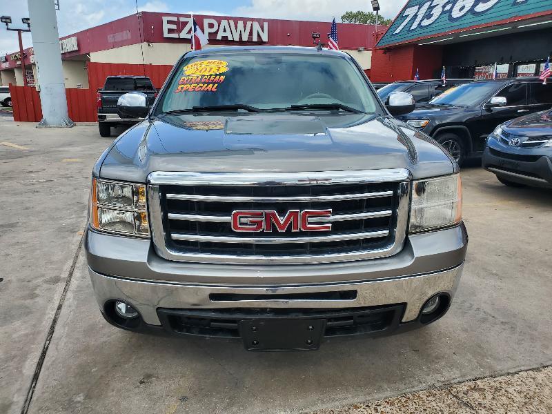 GMC Sierra 1500 SLE Crew Cab 2WD 2013