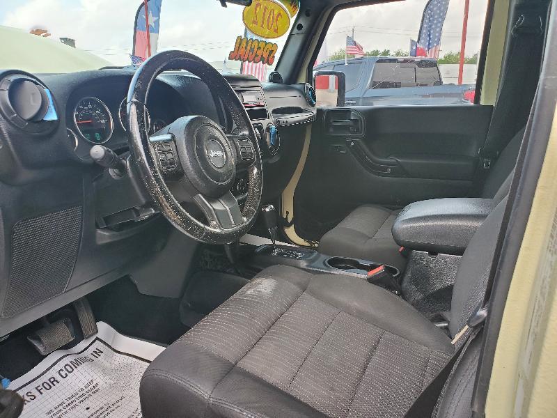 Jeep Wrangler Unlimited Sport 4WD 2012