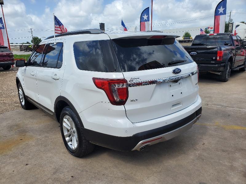 Ford Explorer XLT FWD 2016