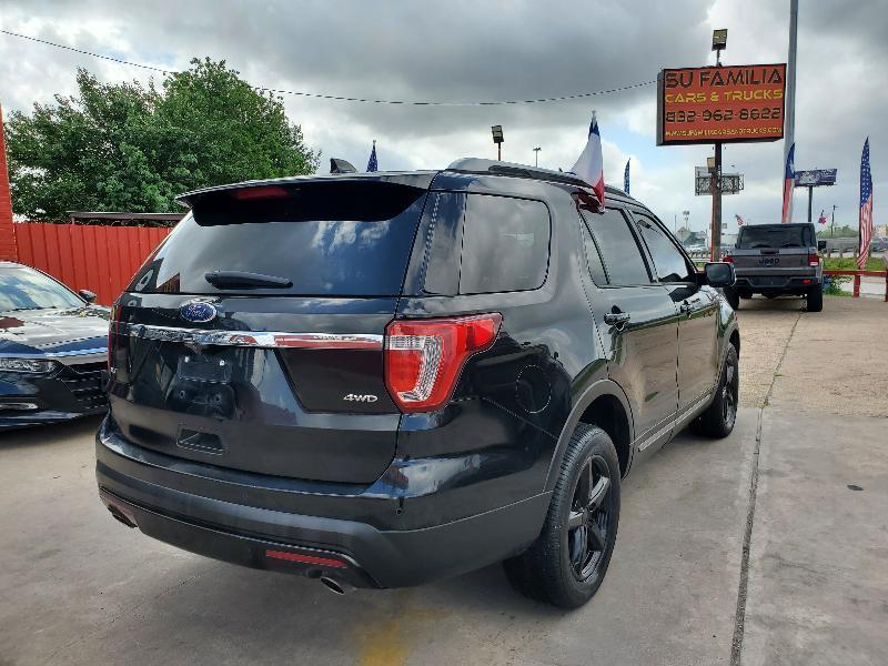 Ford Explorer XLT 4WD 2017