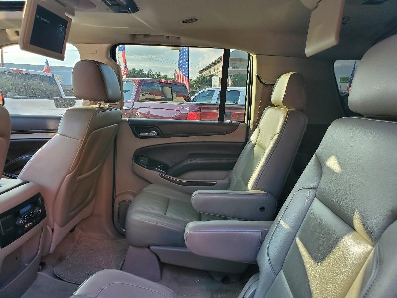 Chevrolet Suburban LT 2WD 2015