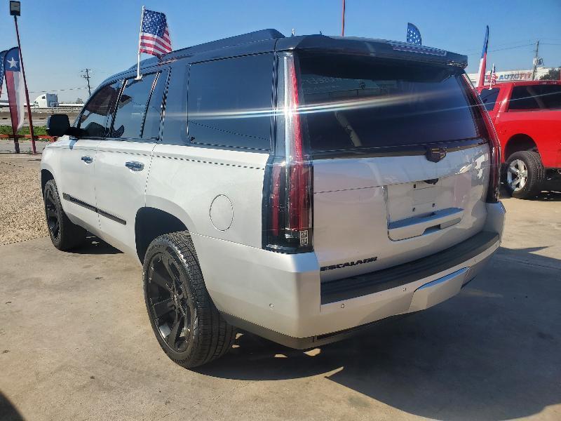 Cadillac Escalade Luxury 4WD 2018