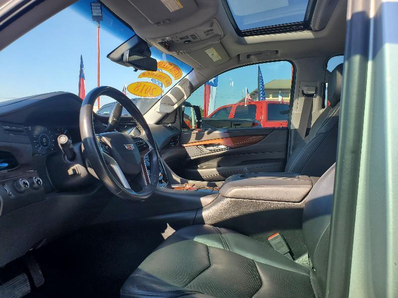 Cadillac Escalade Luxury 4WD 2018